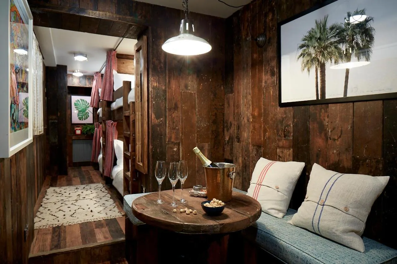 *** Hotel Artist Residence Brighton United Kingdom