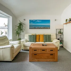  Apartment & - Group Or Family Fun