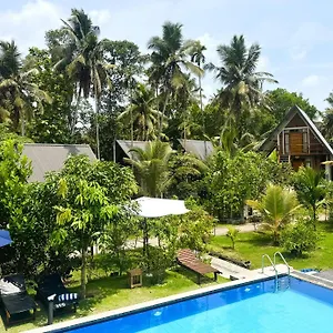 Steps Garden 3* Negombo